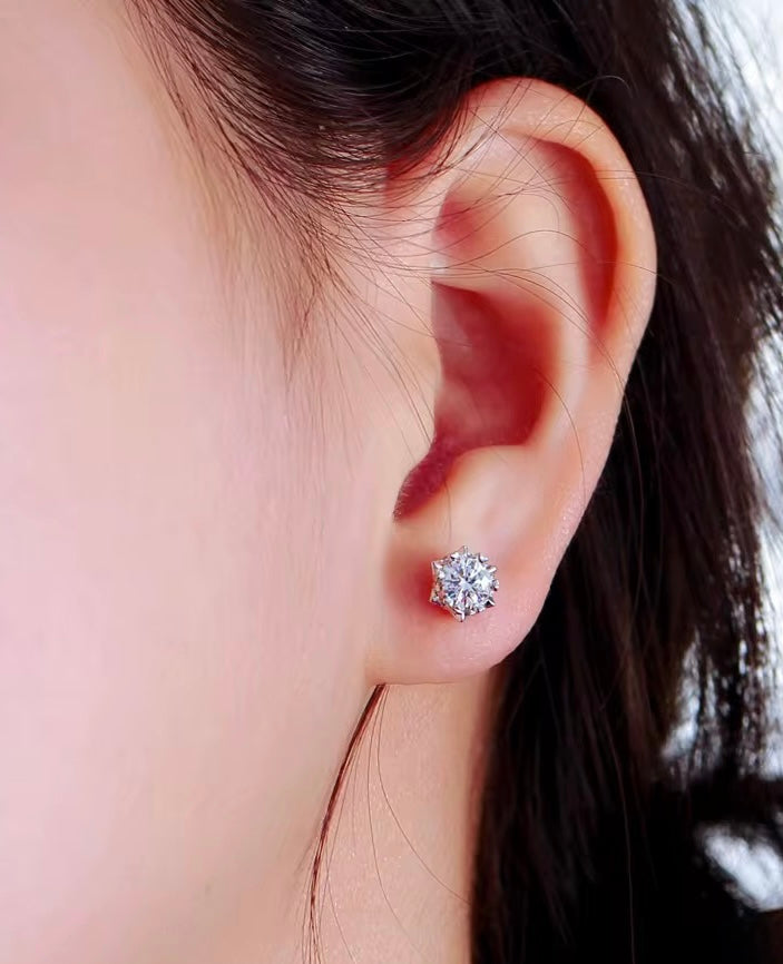 Nova crystal studs